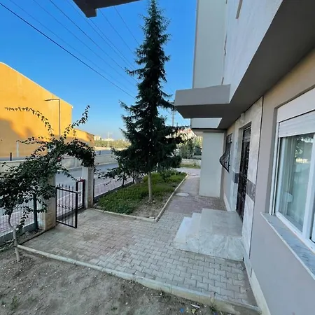 6 Kisilik Ve Iki 아파트 *